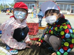 天気のいい日はお外で遊ぶぞ！